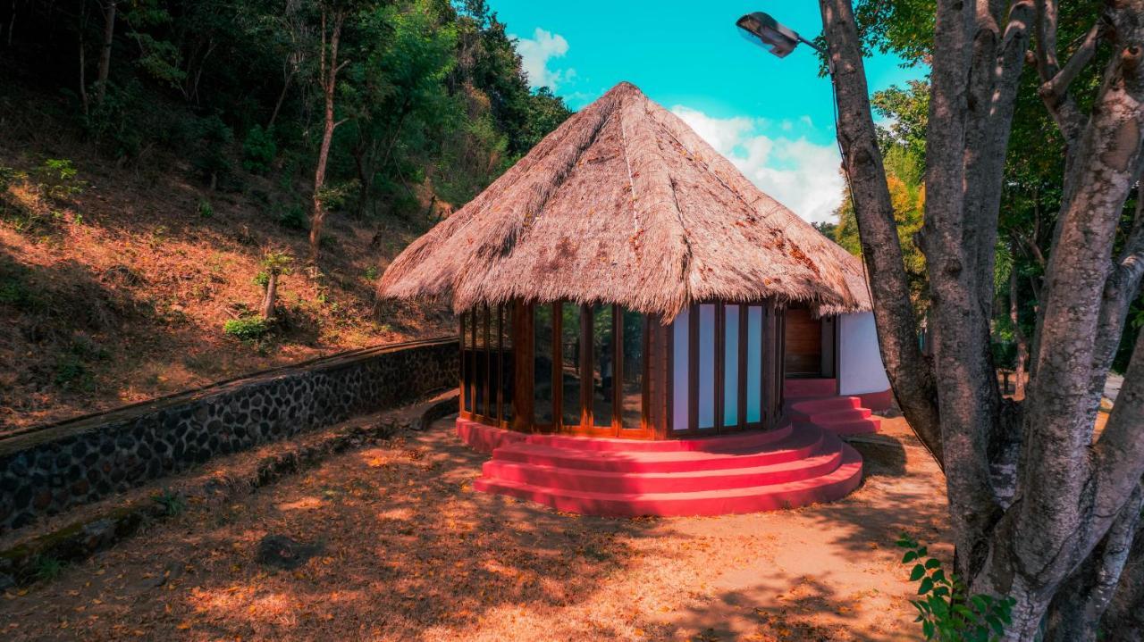 Khabita Beach Resort Lembar  Exteriér fotografie